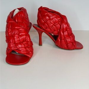 New! Never Worn! Bottega Veneta Red Braided Women's Heels